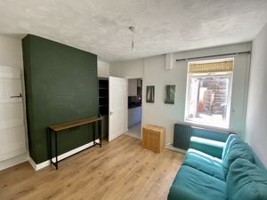 Lounge- click for photo gallery